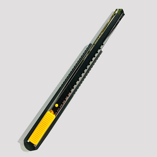 カッター 本格派